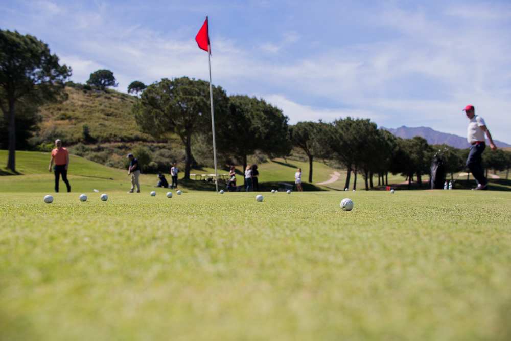 Golf course layout